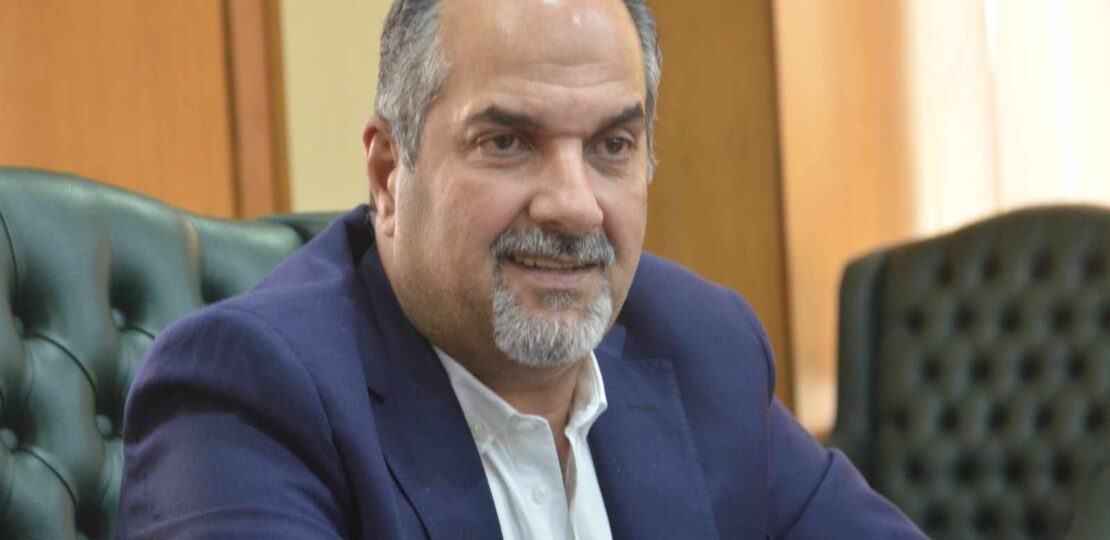 أيمن-عبد-الحميد.jpg